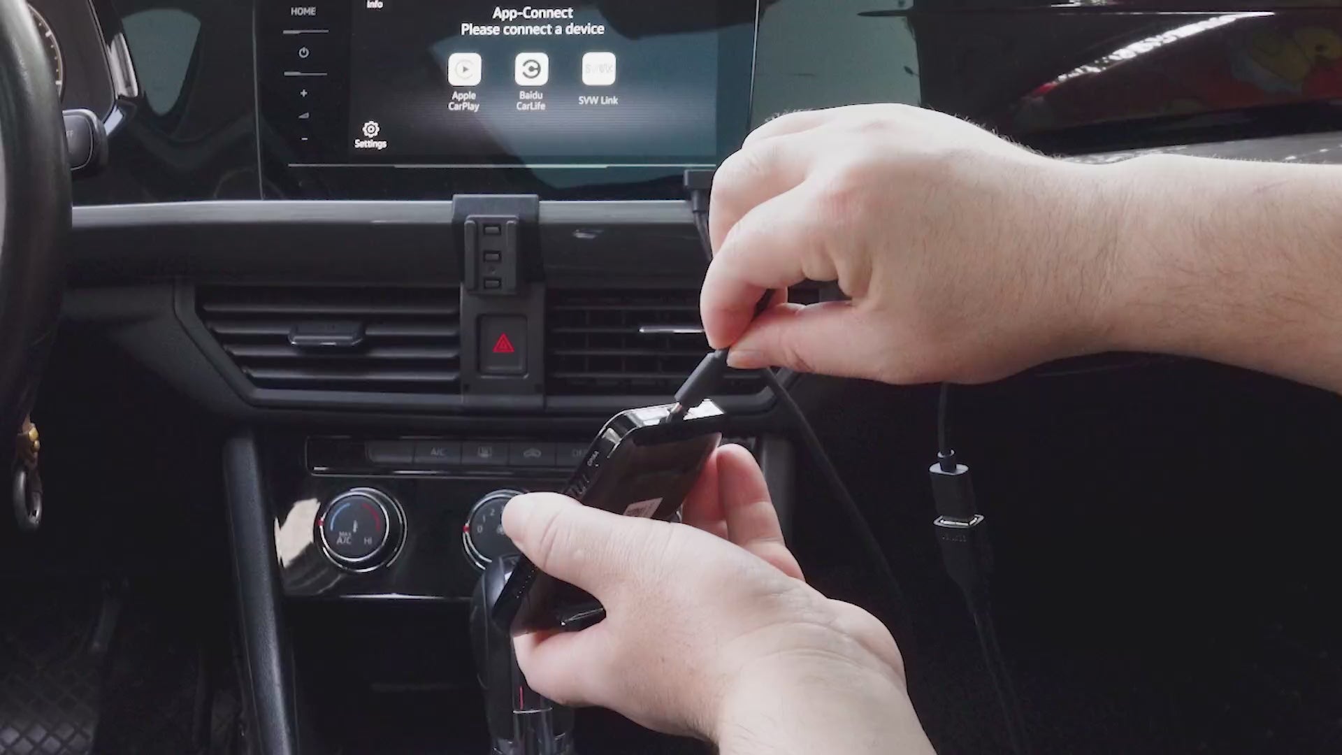 CarPlay AIボックス、Netflix/YouTube/TFカード対応 ワイヤレスCarPlay
